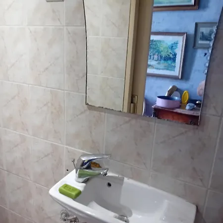 Privatunterkunft Private Full Furnished In *